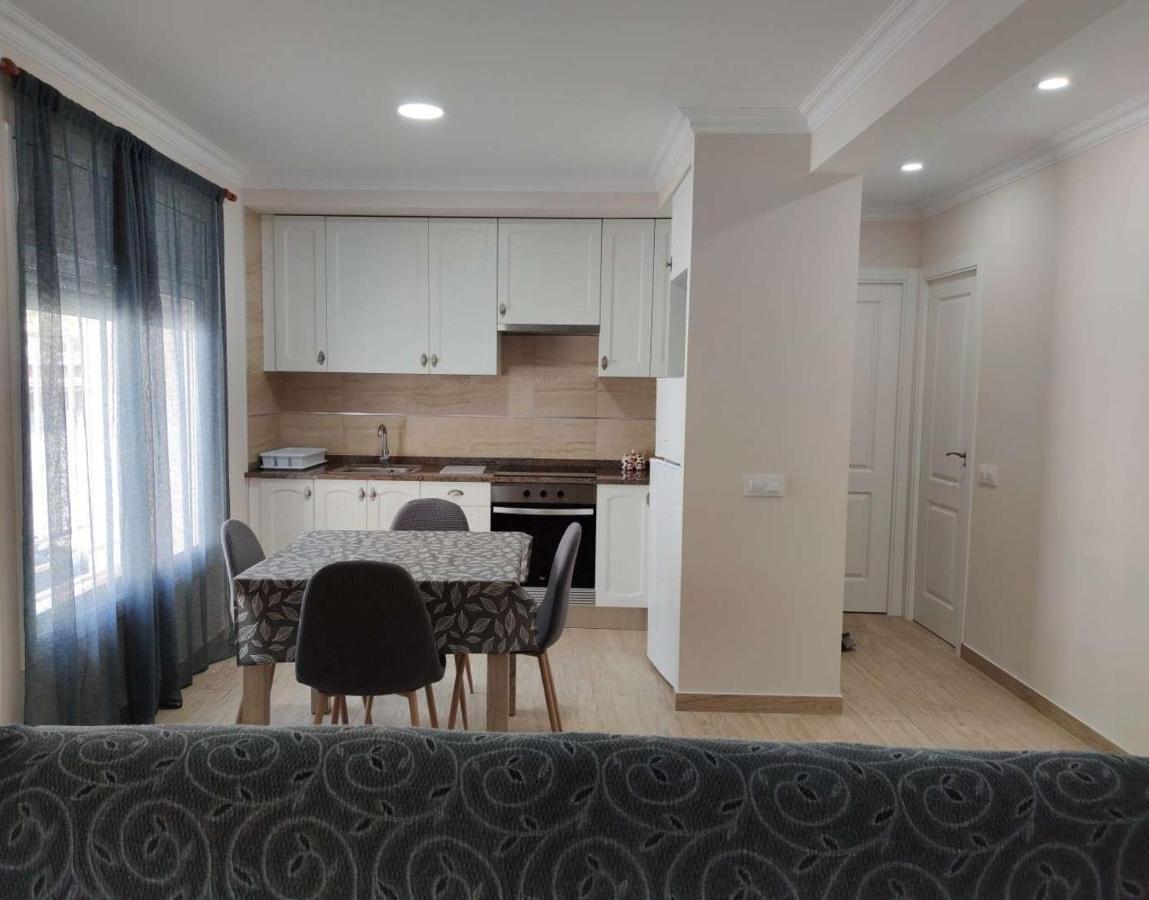 Apartamento Estels Л'Амполя Екстер'єр фото
